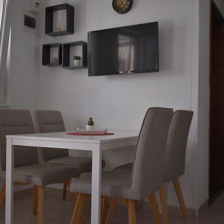 ויר Apartmani Cvangic מראה חיצוני תמונה