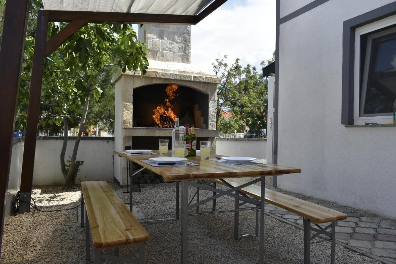 ויר Apartmani Cvangic מראה חיצוני תמונה