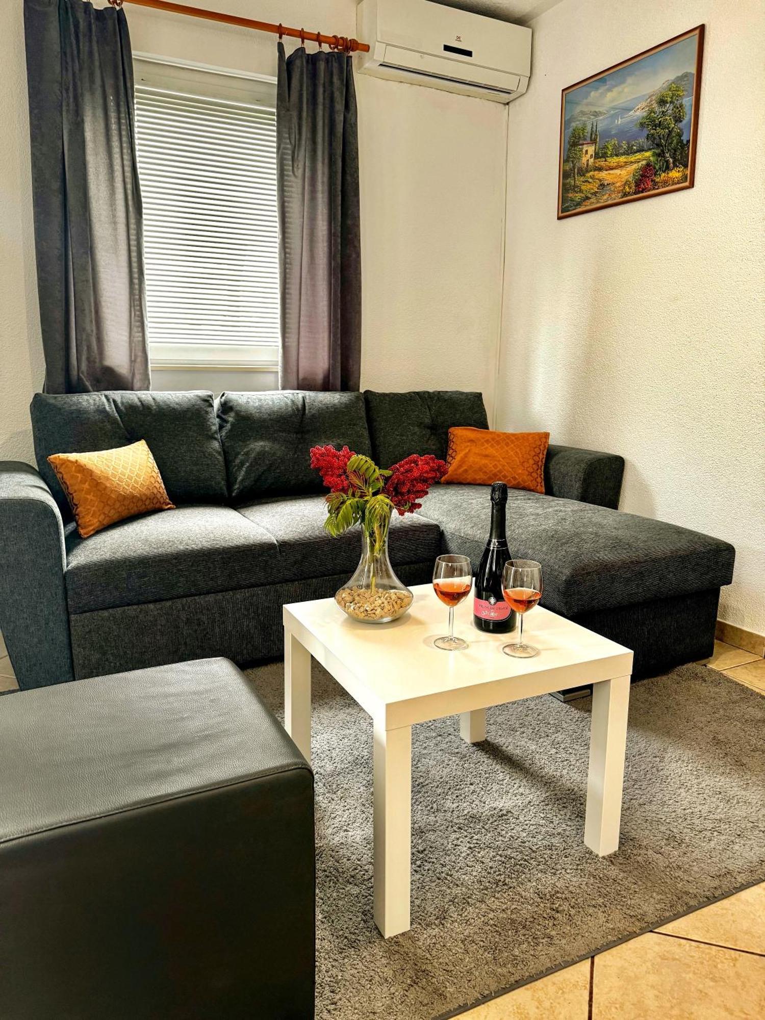 ויר Apartmani Cvangic מראה חיצוני תמונה